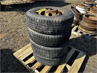 (4) 225/75R16 Tires