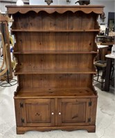 Late 20th Century Pine Colonial Style Hutch