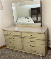 MCM Bassett Low Boy Dresser 54 x 30 x 18 w mirror