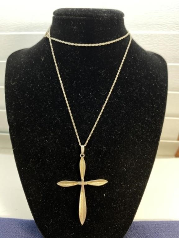 Sterling silver  Religious cross necklace