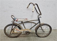 Banana seat bicycle