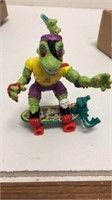Mondo gecko on skate board tmnt