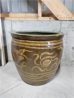 large oriental egg pot