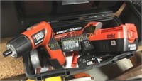 BLACK & DECKER PIVOT DRIVER W/ CHARGER