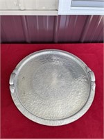 Round hammered aluminum tray with acorns