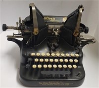 The Oliver Standard Visible Typewriter
