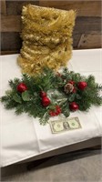 VERY Nice Candle Centerpiece, Vintage Garland
