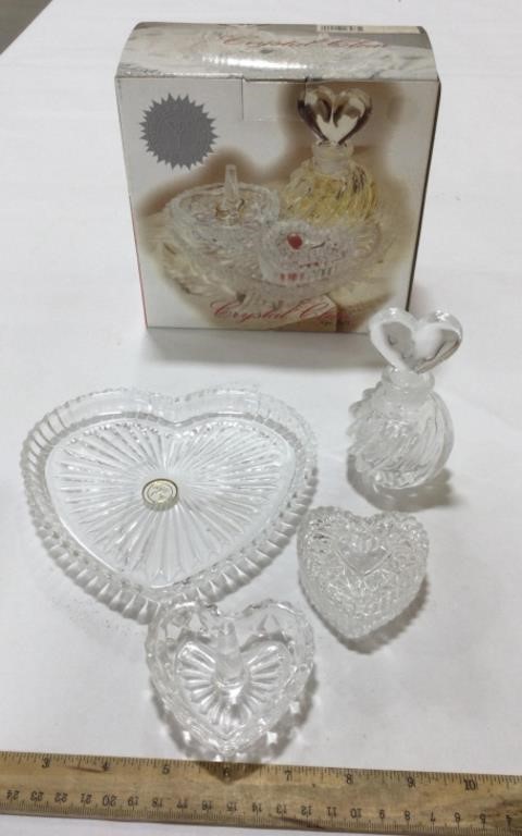 Crystal Clear 4pc jewelry/cologne set