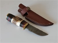 .Damascus Knife With Sheath