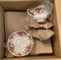 Royal Albert Old Country Roses 5-pc place setting