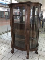 Rounded glass display cabinet