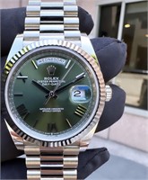 ROLEX DAY DATE OLIVE DIAL 2019 PREOWNED COMPLETE