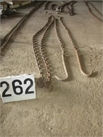 2 Tow Hooks and 2 Short Chains