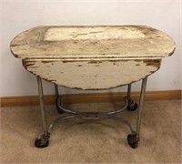 VINTAGE ROLLING TABLE