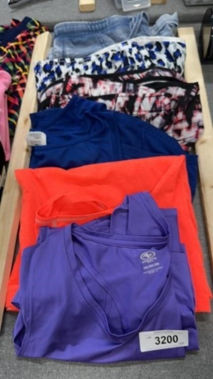 Women’s shorts and workout shirts extra large