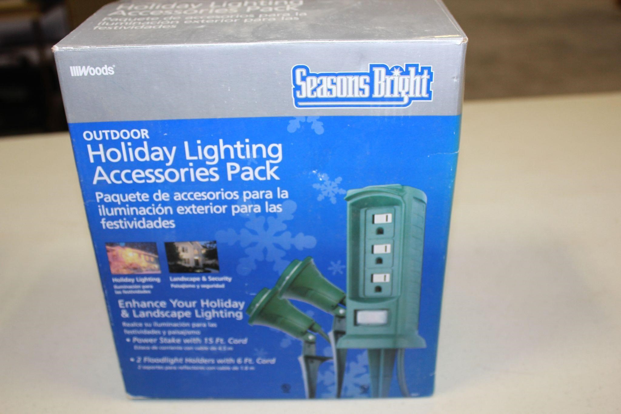 HOLIDAY LIGHTING ACCESSORIES PACK