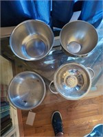 Stainless bowls, strainer