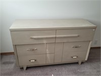 VINTAGE 6 DRAWER DRESSER 50" X 18" X 32"