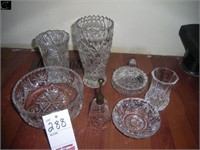7 pieces of crystalware