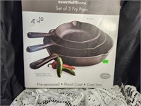 NEW Set of 3 cast iron frying pans