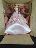 Large Madame Alexander Doll of Herself #2290