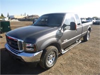 2004 Ford F250 Extra Cab Pickup Truck