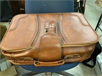 Vintage Br. Leather Suitcase