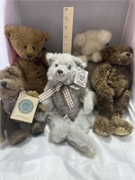 NICE COLLECTION OF BEARS, BOYD’S, COTTAGE