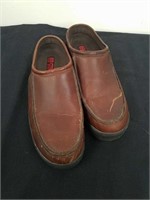 Size 11 M Redstone shoes
