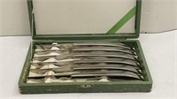 VINTAGE 6PC STAINLESS KNIVES IN CASE MADE IN JAPAN