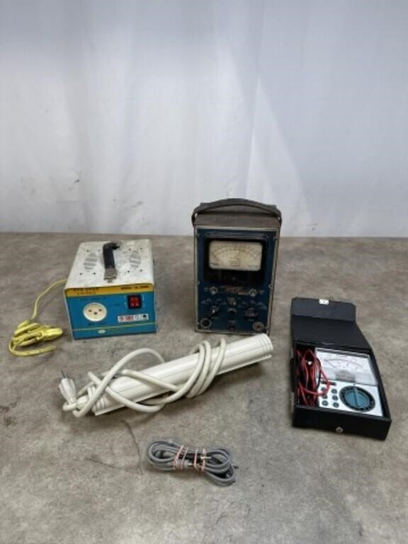 Assortment of Vintage Electronics