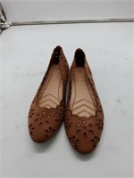 Brown flowery flats size 5.5