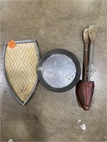 Shoe Molds Iron Heat Pad and Tin