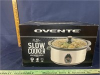 Slow cooker with tempered glass
 Lid