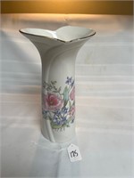 Porcelain Ware pink rose Japan vase