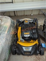 DeWalt 21" gas powered push mower