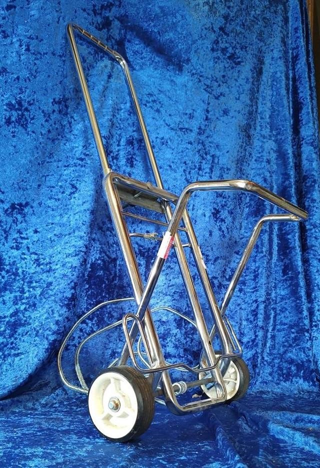 Metal folding luggage cart with S hooks