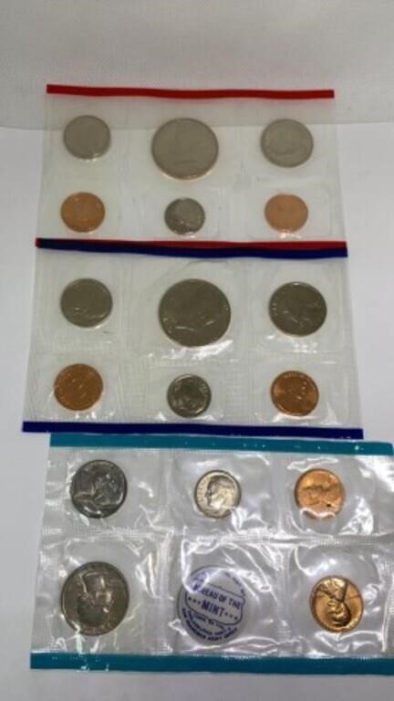 1990 P/D & 1968 US Mint uncirculated sets