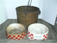 Metal pail, 2 plastic Purina dog bowls