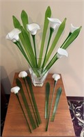 Blown Glass Lilies & Leaves in Vase (20)