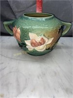 Roseville pottery double handle magnolia vase