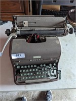 Royal Manual Typewriter