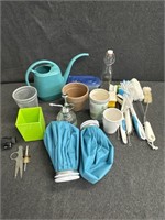 Bottle brushes, Ice bags, Bathroom cups