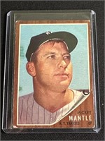1962 Mickey Mantle Topps Baseball Card #200