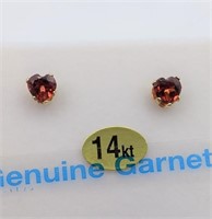 14kt Yellow Gold Garnet Heart Earrings