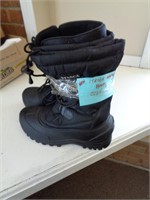 ITASCA BOOTS SZ 9