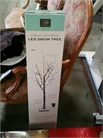 LED snow tree