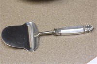 Sterling Handle Slicer