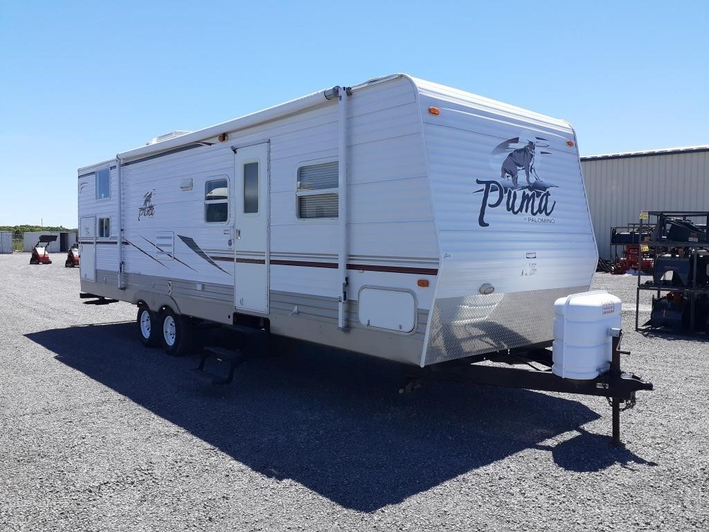 2006 30' T/A Puma Travel Trailer