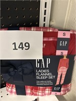 Gap ladies flannel sleep set S
